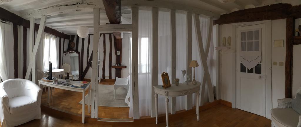 B&B Les Agapanthes Gasny Habitación foto
